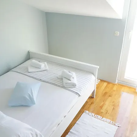 Holiday home In Veliko Brdo Mit Privatem Pool Makarska