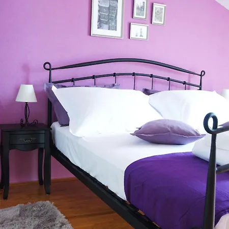 Prázdninový dům In Veliko Brdo Mit Privatem Pool *