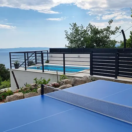 In Veliko Brdo Mit Privatem Pool Prázdninový dům *
