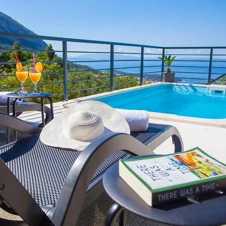 Prázdninový dům In Veliko Brdo Mit Privatem Pool *