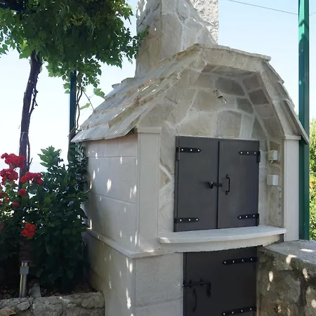 In Veliko Brdo Mit Privatem Pool Prázdninový dům Makarská
