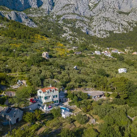 Prázdninový dům In Veliko Brdo Mit Privatem Pool *